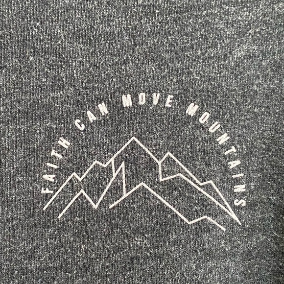 Lot of THREE walkinlove. sweatshirts!!! - Picture 4 of 7